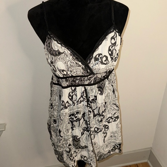 Línea Donatella black white print dabydoll top adjustable straps open front Sz M - Picture 1 of 6